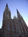 La Catedral (dem Kölner Dom nachempfunden)